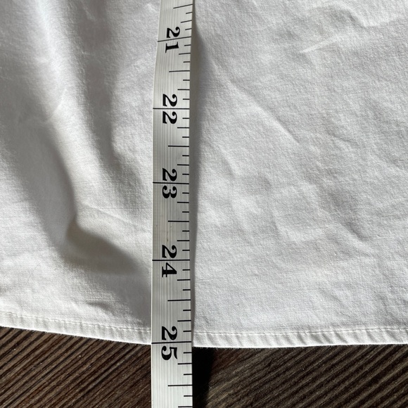 Michael Kors White Button-Front Blouse Statement Buttons Ruffle Cuffs Size 6 - Picture 10 of 11